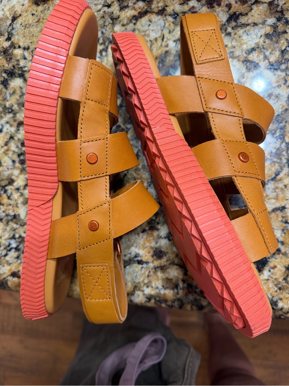 Sorel Women’s Leather Platform Sandals Size 7.5 NWOT - Picture 4 of 7